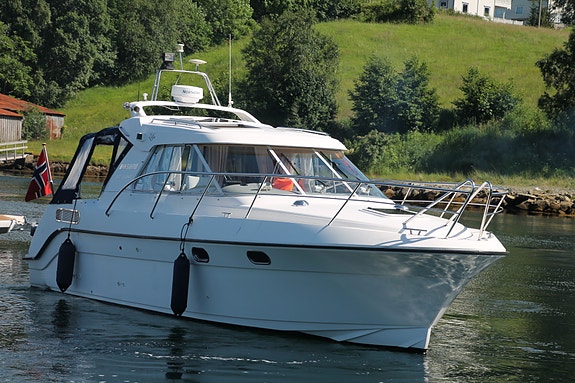 Viksund 310 St Cruz HT-BÅTEN KAN NÅ VISES I MAUSEIDV /ÅlesundÅG 4 of 5