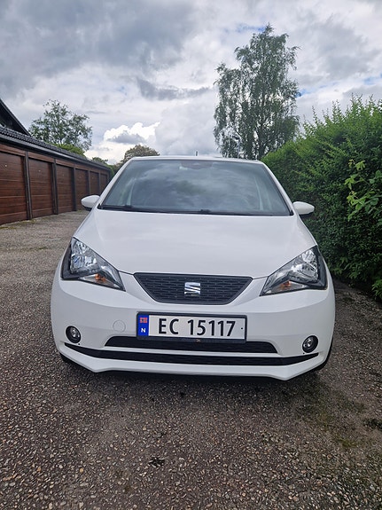Seat Mii 2 of 5