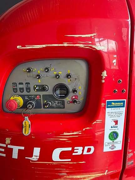 Manitou 150 AETJ 5 of 5
