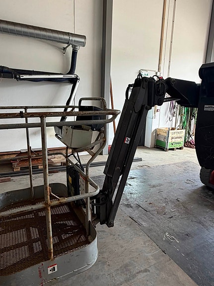 Manitou 150 AETJ 4 of 5