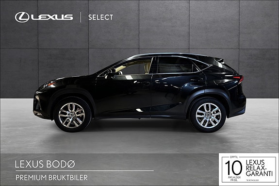 Lexus NX300h 2 of 5