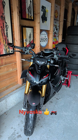 Ducati Streetfighter V4 SP 6 of 22