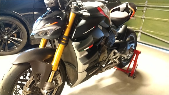 Ducati Streetfighter V4 SP 4 of 22