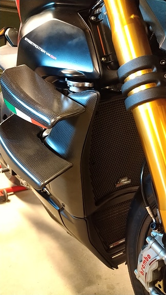 Ducati Streetfighter V4 SP 5 of 22