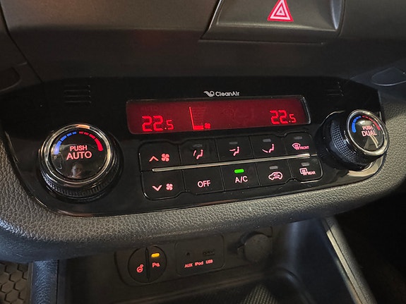 Kia Sportage 24 of 30