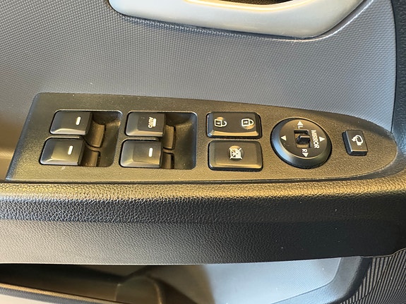 Kia Sportage 15 of 30