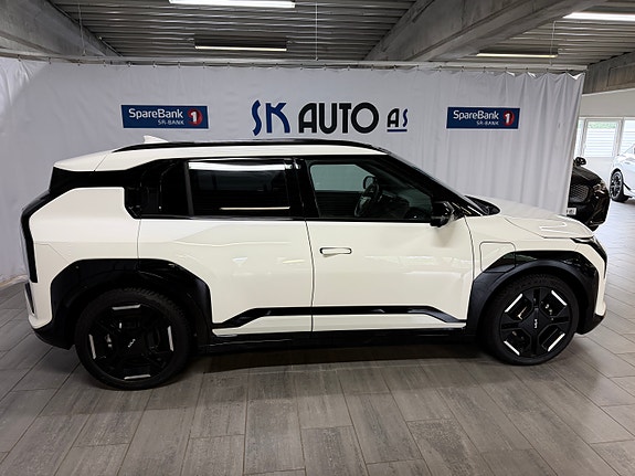 Kia EV3 3 of 5