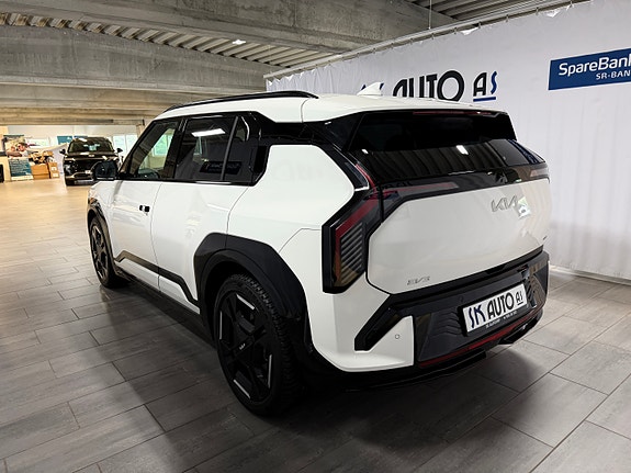 Kia EV3 5 of 5