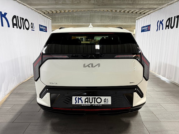 Kia EV3 8 of 30