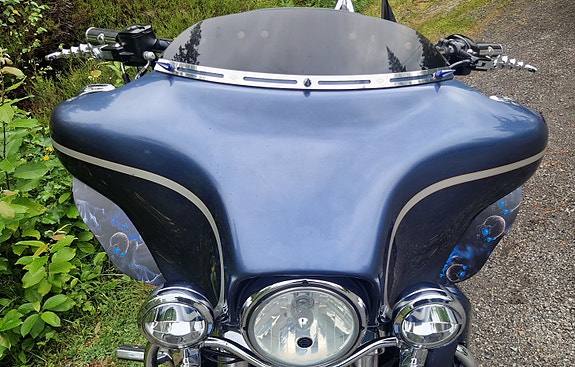 Harley-Davidson FLHTCU Ultra Classic Electra Glide 4 of 5