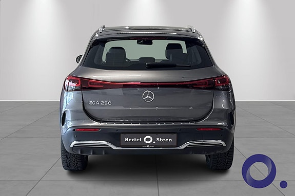 Mercedes-Benz EQA250 4 of 5