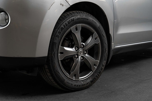 Toyota Urban Cruiser 8 of 24