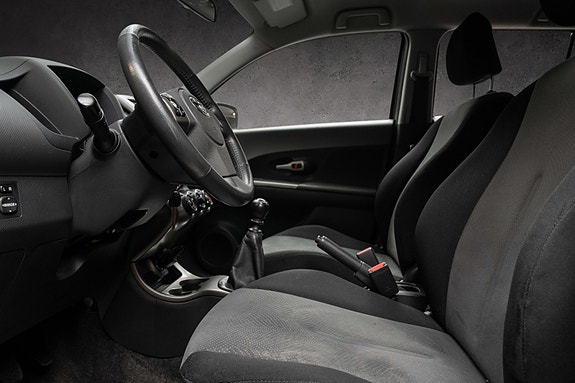 Toyota Urban Cruiser 10 of 24