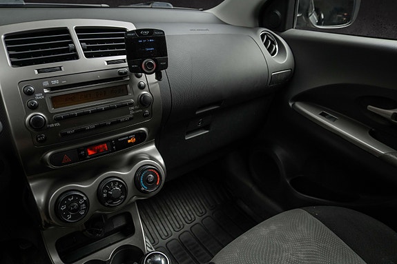 Toyota Urban Cruiser 18 of 24