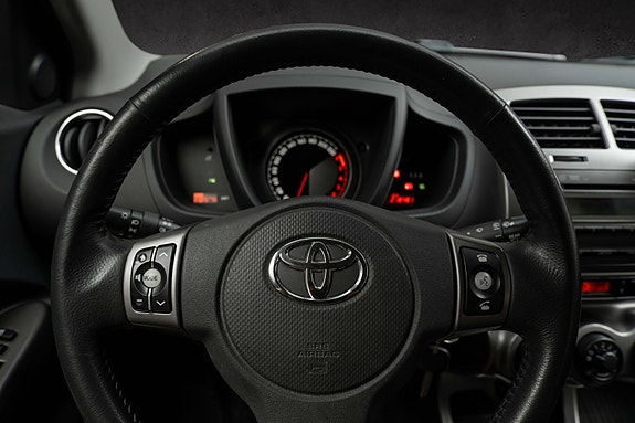 Toyota Urban Cruiser 15 of 24