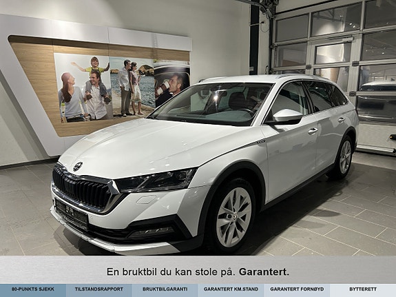 Skoda Octavia Scout 3 of 5