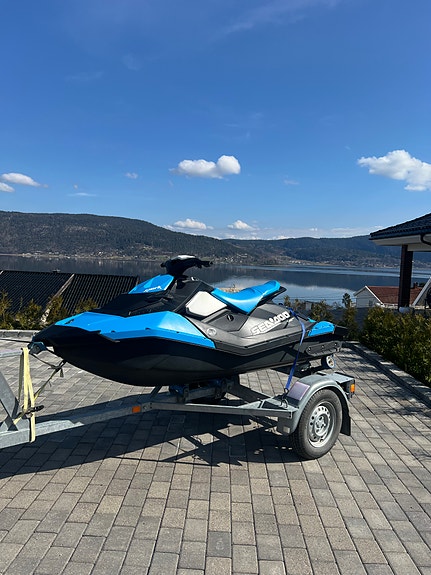 SeaDoo Spark 2-up Vannscooter til leie 3 of 5