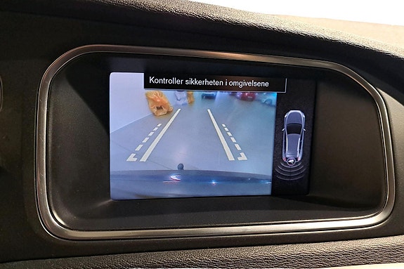 Volvo V40 Cross Country 13 of 27