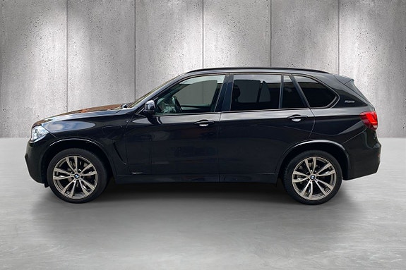 BMW X5 4 of 5