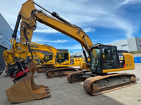 Cat 326 F L 4 of 5
