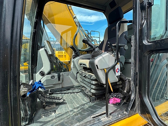 Cat 326 F L 5 of 5
