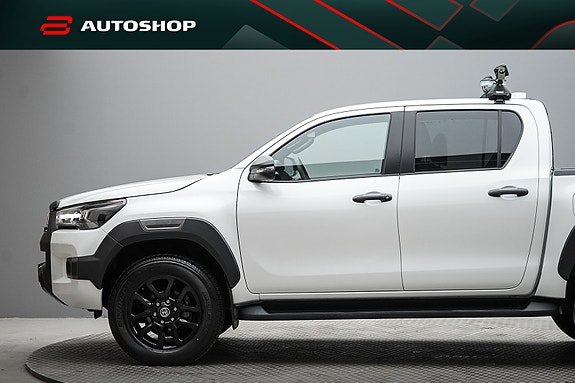 Toyota HiLux 7 of 30