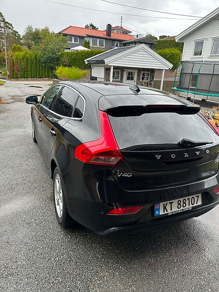 Volvo V40 5 of 25