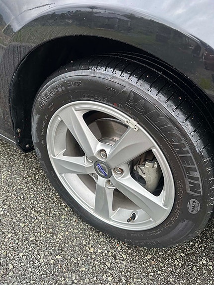 Volvo V40 23 of 25
