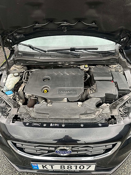 Volvo V40 19 of 25
