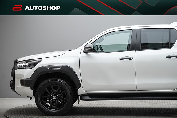 Toyota HiLux 5 of 30