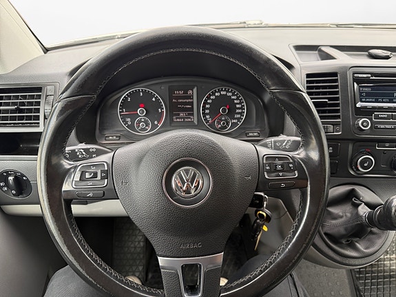 Volkswagen Transporter 12 of 26