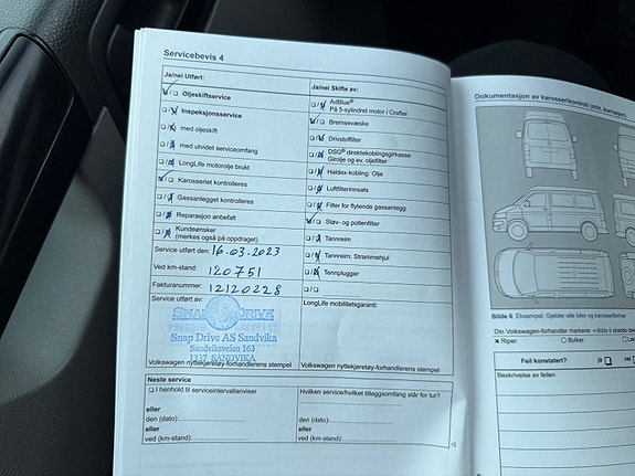 Volkswagen Transporter 23 of 26