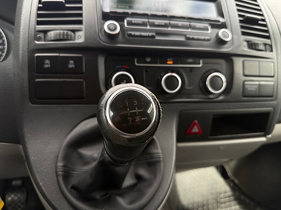 Volkswagen Transporter 14 of 26