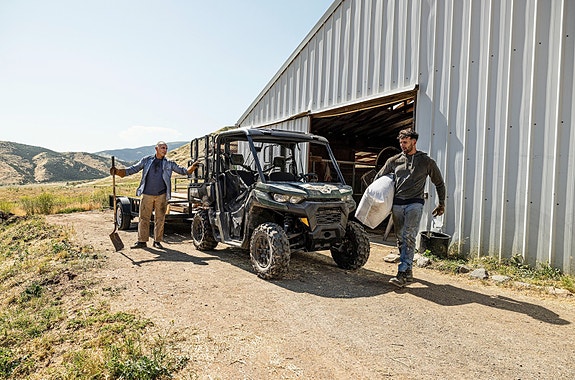 Can-Am Traxter HD7 XU 2 of 5