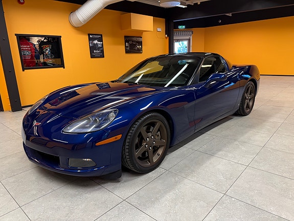 Chevrolet Corvette 2 of 5