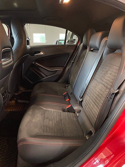 Mercedes-Benz A200 d 12 of 25