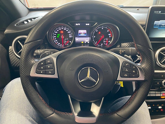 Mercedes-Benz A200 d 14 of 25