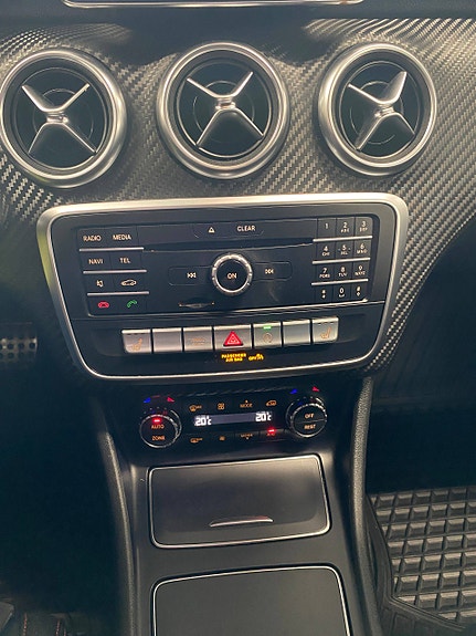 Mercedes-Benz A200 d 22 of 25