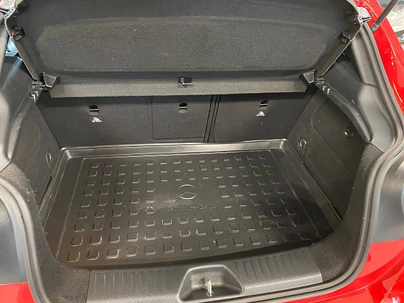 Mercedes-Benz A200 d 25 of 25