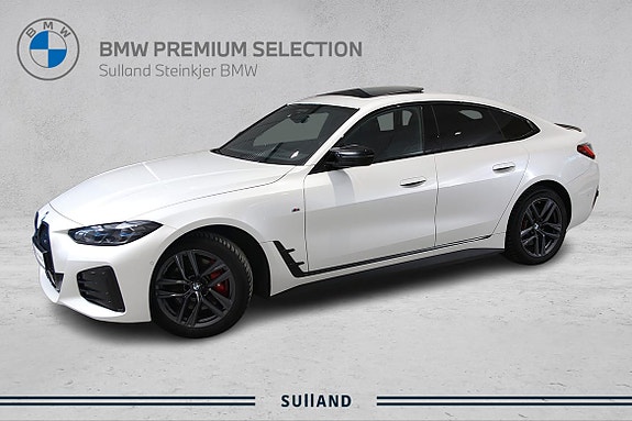 BMW i4 4 of 5