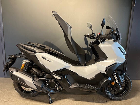 Honda ADV 350 - ¤ NY SERVICE ¤ 2 of 5