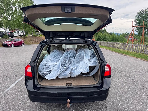 Volvo V70 9 of 23