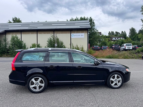 Volvo V70 5 of 23