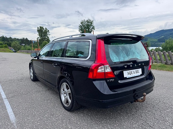Volvo V70 6 of 23