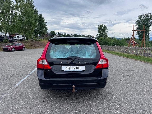 Volvo V70 8 of 23