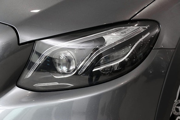 Mercedes-Benz E220 d 5 of 5