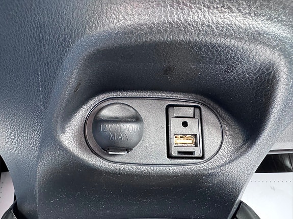 Toyota Yaris 23 of 23
