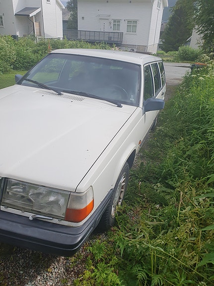Volvo 940 2 of 3