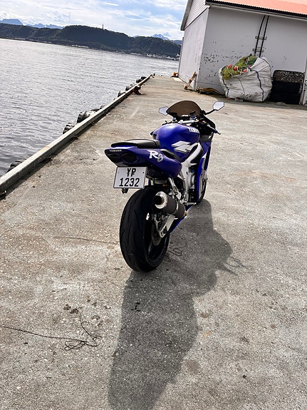 Yamaha YZF-R6 5 of 5