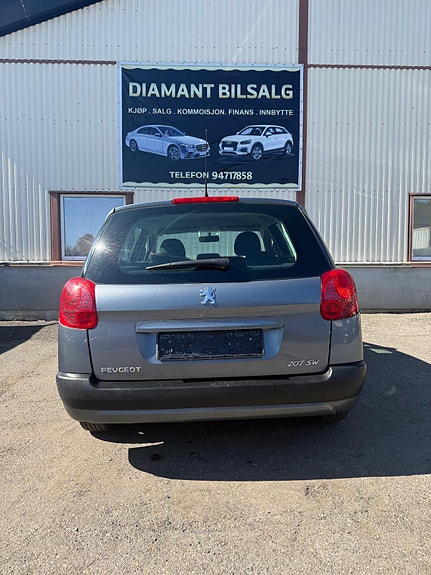 Peugeot 207 7 of 19